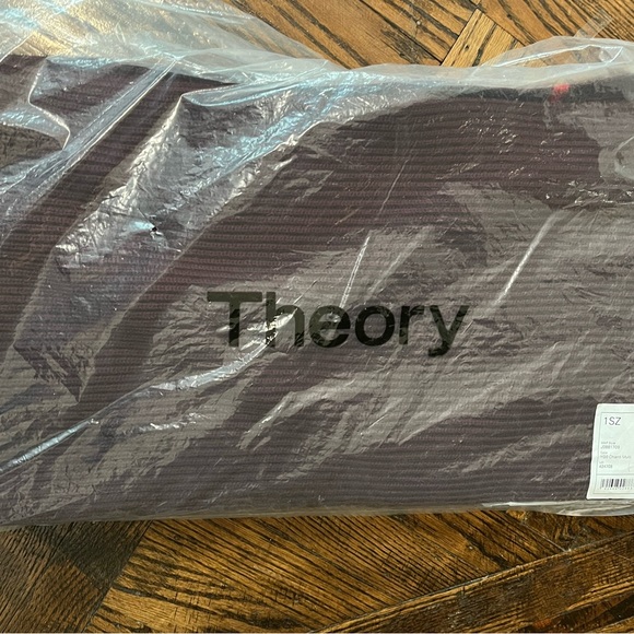 Theory Wendel Ribbed Wool Stripe Trim Scarf - Picture 4 of 5